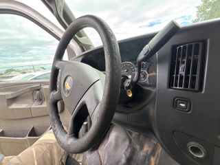 2018 Chevrolet Express 2500 Work Van - Interior Steering Wheel With Keys Image